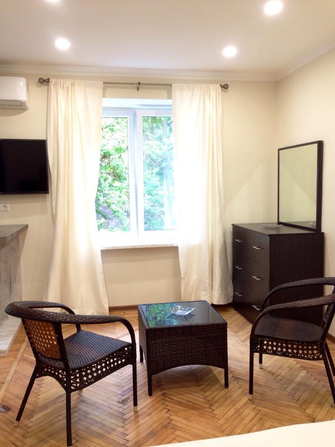 Yerevan Center Studio Apartment Exteriör bild